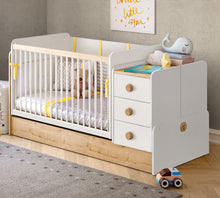 Baby Natura Büyüyen Bebek Karyolası (Sallanan ve Masa Olabilen) (70x115-70x160 cm)