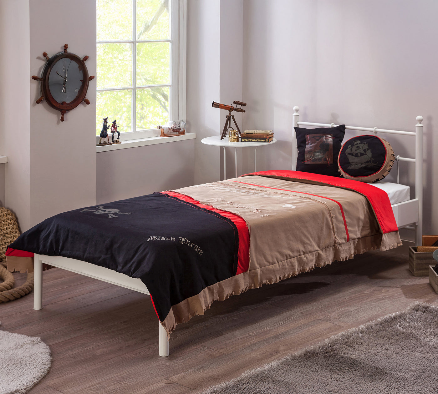 Pirate Yatak Örtüsü (156x210 cm)